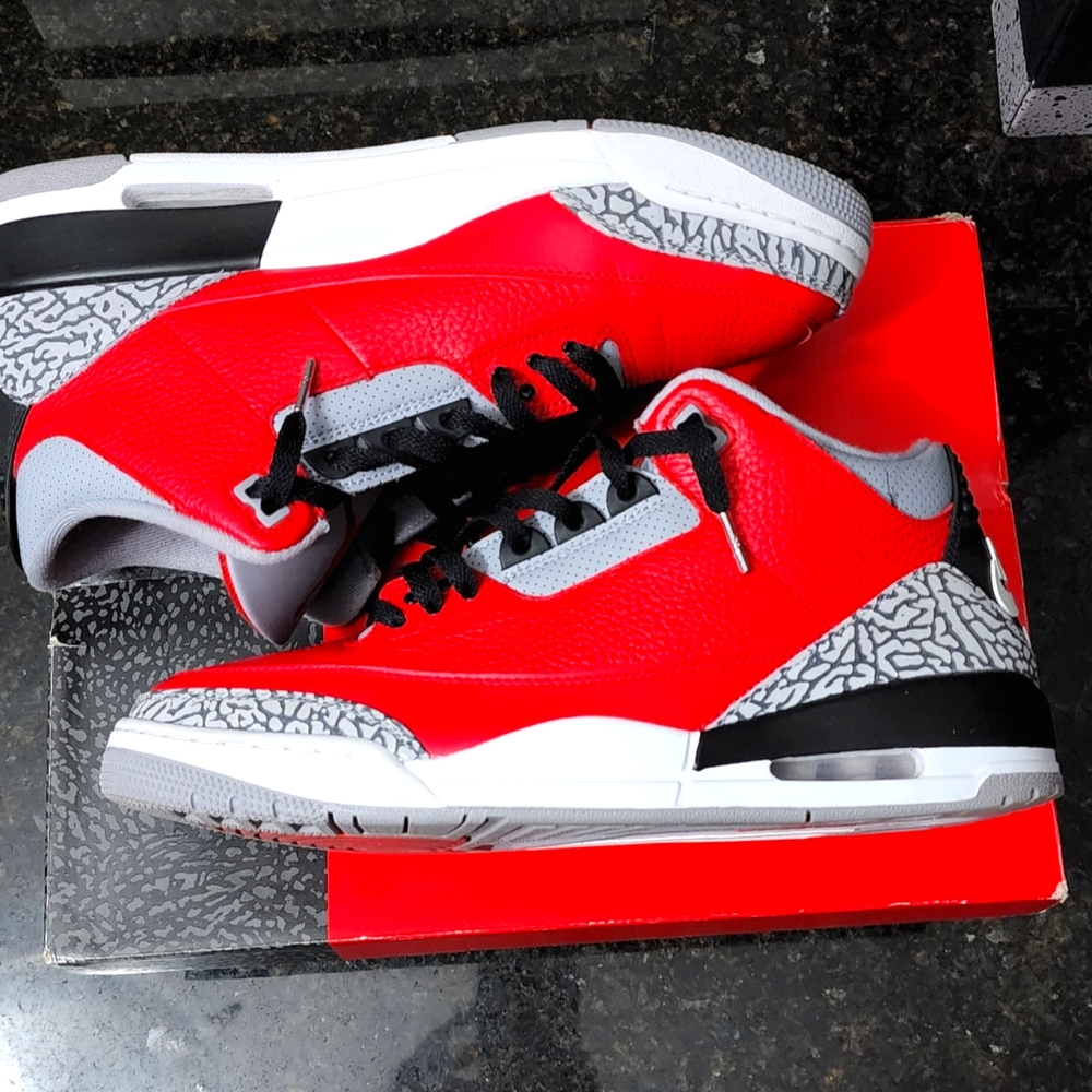 Air Jordan Retro 3 SE "Unite Fire Red"